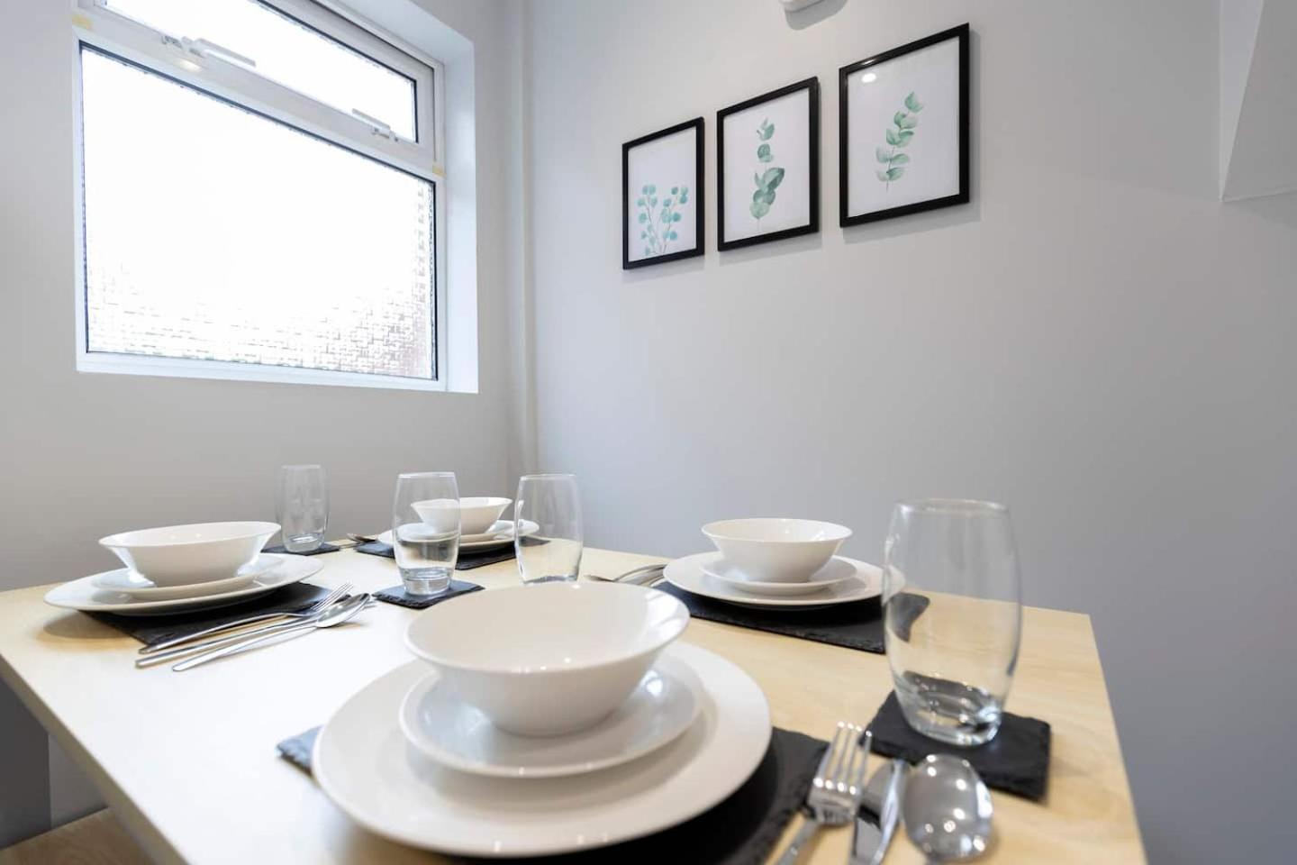 Modern 2 Bedroom Perfect For Family Friends And Workers South Shields Buitenkant foto